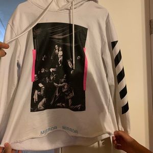 Inspiration off whte hoodie